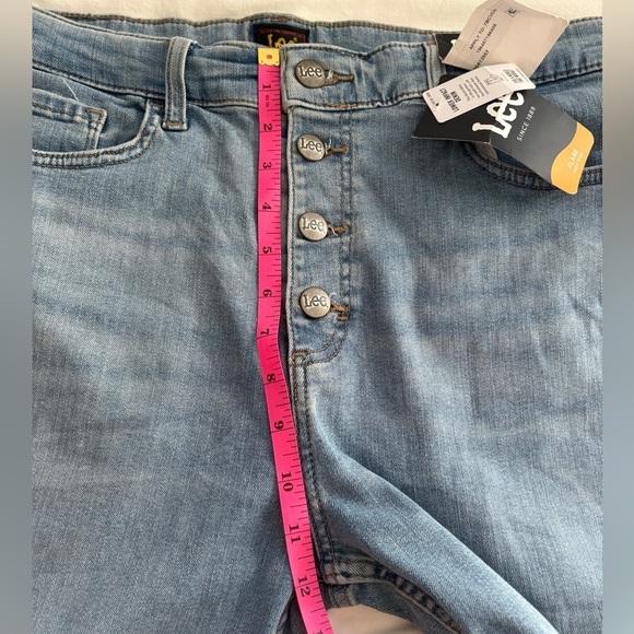 Lee Women's High Rise Exposed Button Flare Jeans Blue Size 14 Petite NWT - Picture 7 of 11